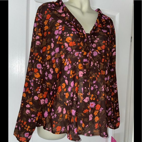 Liz Lange for Target Other - Liz Lange maternity blouse top floral large